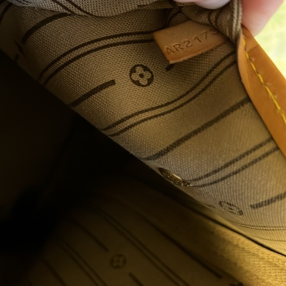 Louis Vuitton Neverfull MM Monogram AR2173 - Picture 13 of 13